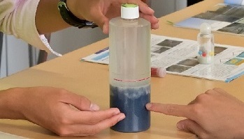 ペットボトルで液状化実験
