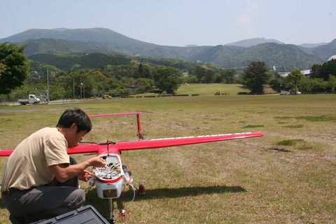 無人飛行機