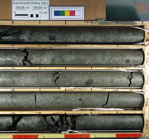 705-710m-r