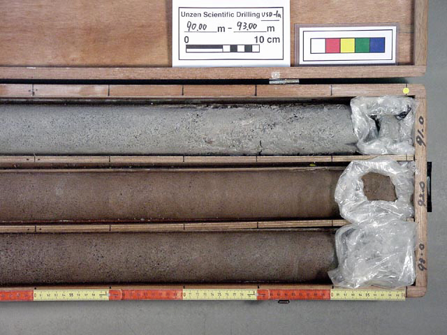 90-93m-r