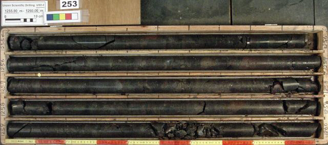 1255-1260m