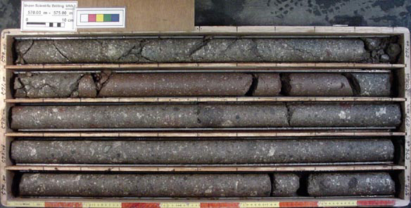 570-575m