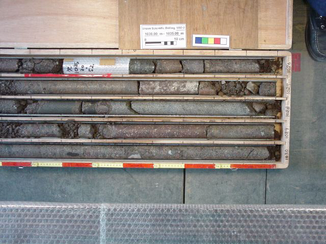 1025-1030m-r