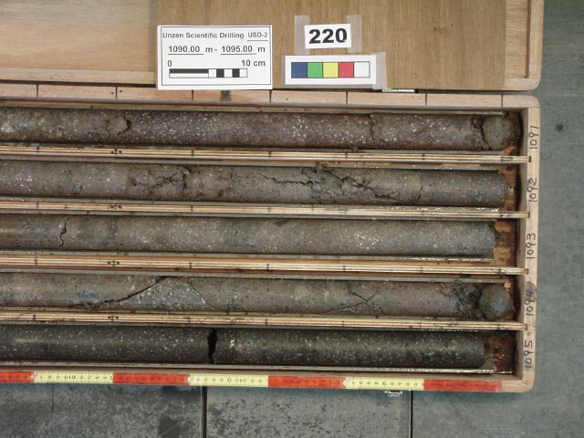 1090-1095m-r