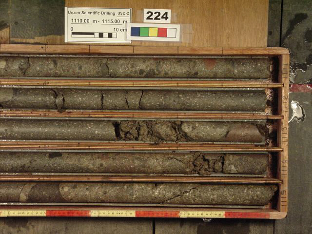 1110-1115m-r