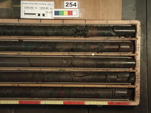 1260-1265m-r