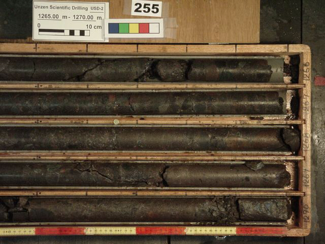 1265-1270m-r