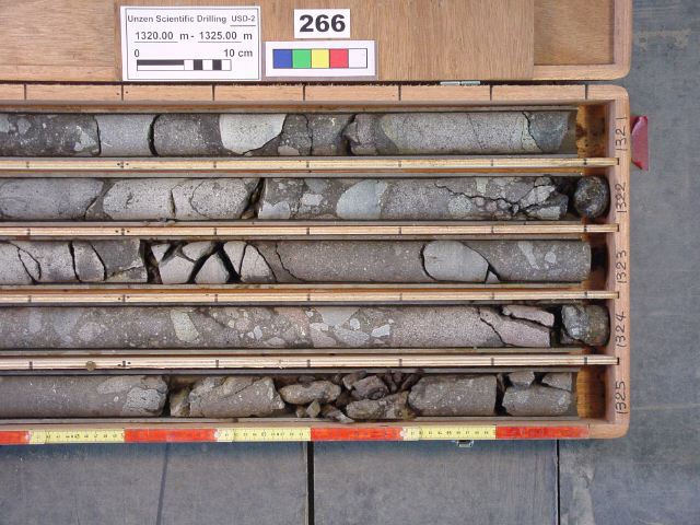 1320-1325m-r