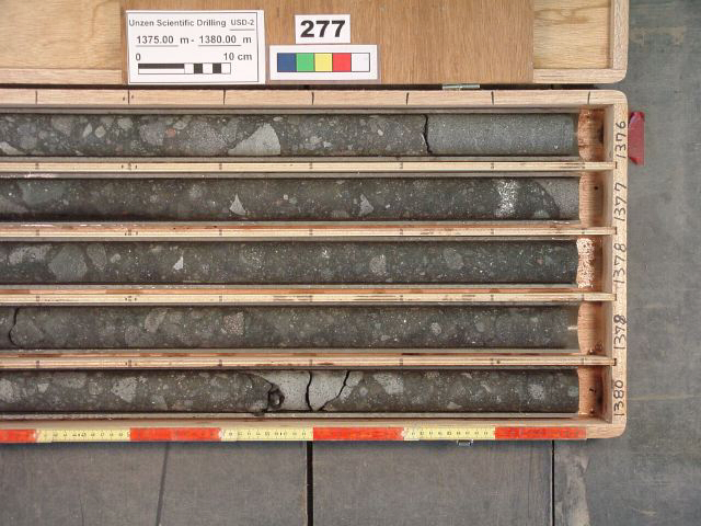 1375-1380m-r