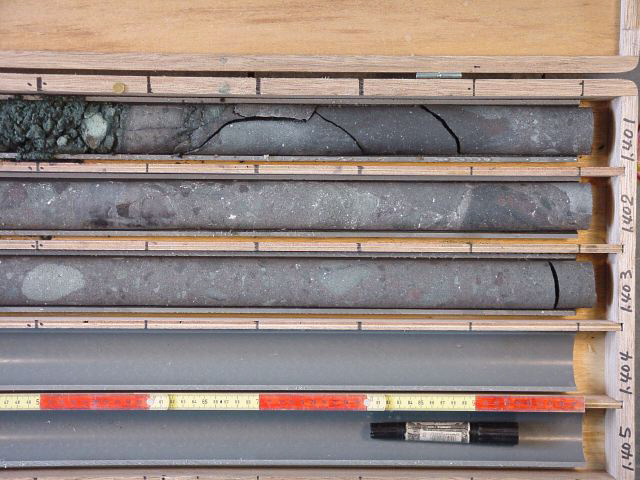 1400-1405m-r