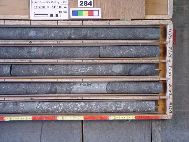 1410-1415m-r