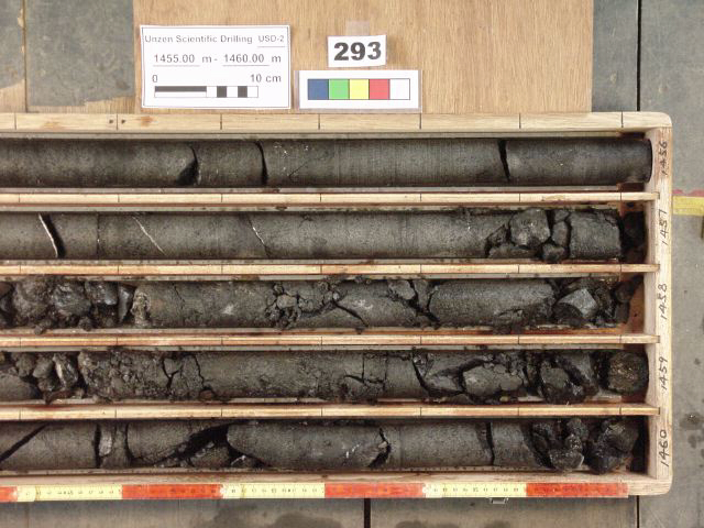 1455-1460m-r