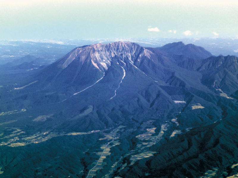 大山火山主峰の弥山溶岩ドーム